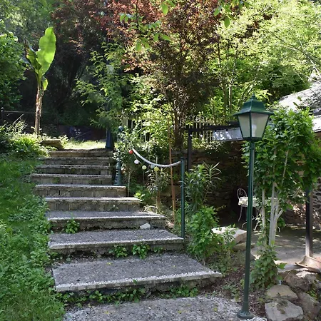 Climatise En Bordure De Riviere Mansardee Trébas