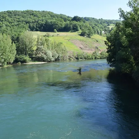 Climatise En Bordure De Riviere Mansardee